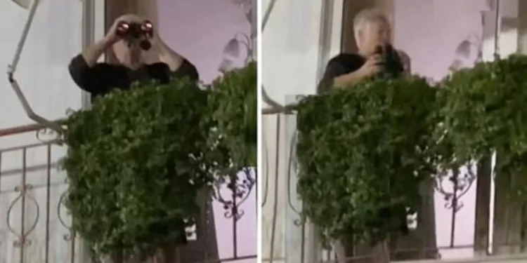 Αγρίνιο: Γιαγιά «κατάσκοπος» κρύφτηκε στο μπαλκόνι με τα κιάλια να μάθει τι συμβαίνει στη γειτονιά