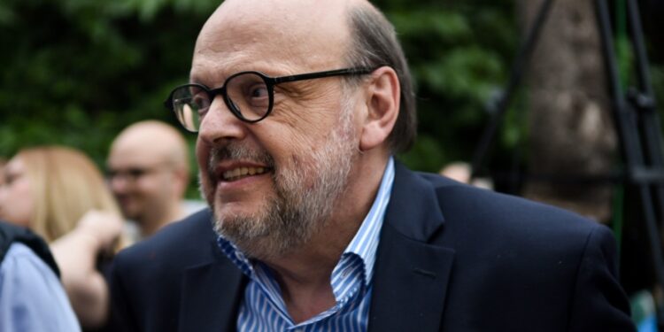 Αντώναρος: «Γιατί δεν χειροκροτάτε τον Τσίπρα εσείς που στρογγυλοκάθεστε στις πρώτες σειρές, πού θα ήσασταν χωρίς αυτόν»;