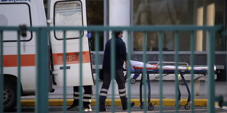 Χανιά: Καταθέτει ο πατέρας που παρέσυρε την κόρη του με αυτοκίνητο ενώ έκανε όπισθεν