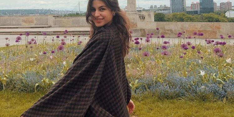 Δανάη Παππά: Περπάτησε 22 χλμ. για να εκπληρώσει το τάμα της στον Άγιο Ιωάννη τον Ρώσο