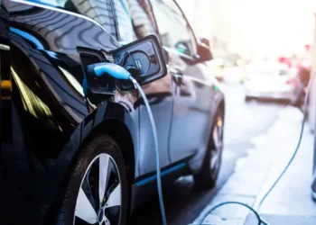 «Φορτίζω Παντού»: Ξεκινούν οι αιτήσεις για επιδότηση – Ποιοι είναι δικαιούχοι