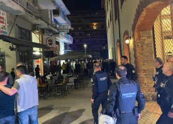 Καβάλα: Καρέ – καρέ το επεισόδιο μεταξύ οπαδών του ΠΑΟΚ και της ΑΕΚ μετά τον τελικό του Κυπέλλου