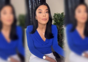 Εκλογές 2023 – «Φωνή Λογικής» – Νέο κόμμα από τη Λατινοπούλου με μανιφέστο κατά της… μαύρης Κλεοπάτρας – Δείτε βίντεο