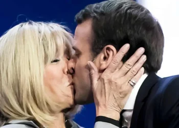 Γιατί οι άντρες έλκονται από τις μεγαλύτερες γυναίκες;