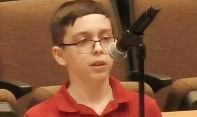 ΗΠΑ: Τον απέβαλαν από το σχολείο επειδή φορούσε μπλούζα που έγραφε «υπάρχουν μόνο δύο φύλα»