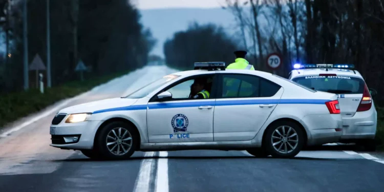 Έγκλημα στη Χαλκιδική: Σκότωσε τη γυναίκα του και αυτοκτόνησε μπροστά στο παιδί τους
