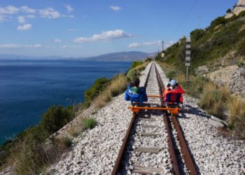 Τι είναι το Railbiking που ήρθε και στην Ελλάδα