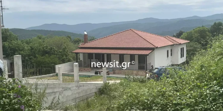 Έγκλημα στην Χαλκιδική: Δολοφόνησε τη σύζυγό του ενώ ήταν αγκαλιά με τον 8χρονο γιο τους