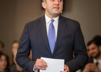 Σέρρες: Μαζική συμμετοχή πολιτών στην προεκλογική ομιλία του Τάσου Χατζηβασιλείου – «Βούλιαξε» το Elpida