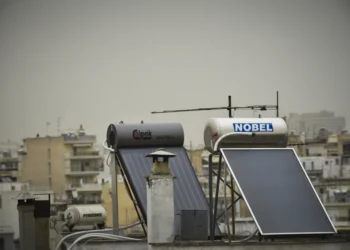«Ώρα μηδέν» για την επιδότηση ηλιακού θερμοσίφωνα: Με ποια ΑΦΜ ξεκινούν σήμερα οι αιτήσεις
