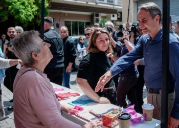 Εκλογές 2023 – Αμετανόητοι στο ΜεΡΑ25 για τη χειραψία που αρνήθηκαν στον Μητσοτάκη στην Κυψέλη: «Πολύ σωστά έπραξαν»