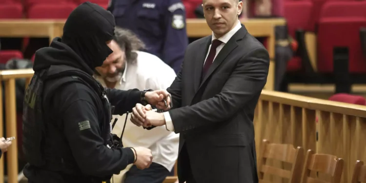 Σπαρτιάτες: Τι θα γίνει αν κατατεθεί ένσταση και αποδειχθεί εμπλοκή Κασιδιάρη εξηγεί συνταγματολόγος