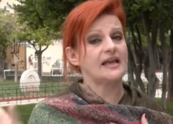 Η Λίλιαν Αρχοντή από το «Κωνσταντίνου & Ελένης» καταγγέλλει αστυνομική βία: «Φιόνα μας, ξεχάστε το περιστατικό», μου είπαν στο τμήμα