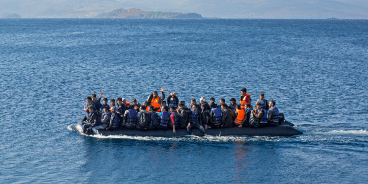 Μεταναστευτικό: Η ΕΕ έκοψε τον «γόρδιο δεσμό» – Ανακούφιση στον Νότο με τον υποχρεωτικό μηχανισμό αλληλεγγύης