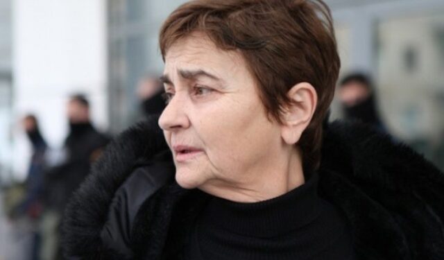 Ξεσπά η μητέρα της Ελένης Τοπαλούδη: «Έχω γίνει λιώμα … Θα πάρω ένα τουφέκι και θα αρχίσω να διαλύω μυαλά»(Βίντεο)