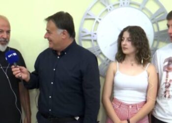 Πανελλαδικές 2023: Δίδυμα αδέρφια αρίστευσαν στις Σέρρες με πάνω από 19.000 μόρια