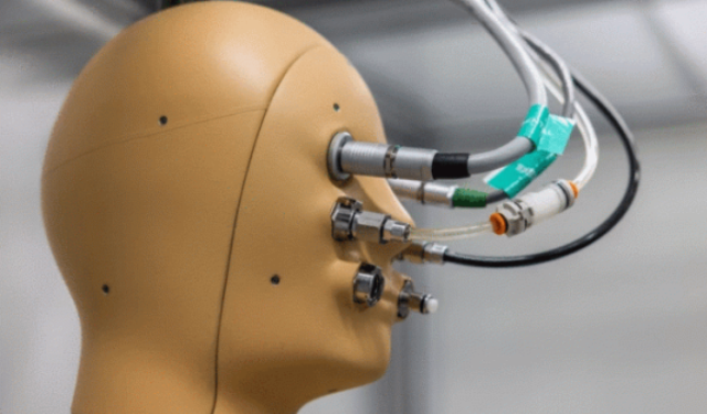 Το πρώτο ρομπότ που αναπνέει και ιδρώνει είναι γεγονός