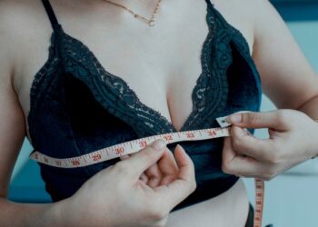 Έρευνα: Ποιες χώρες είναι πρώτες στο μέγεθος του στήθους – Πού βρίσκεται η Ελλάδα