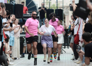 Athens Pride 2023: Δείτε τις πρώτες τακουνοδρομίες στο κέντρο της Αθήνας