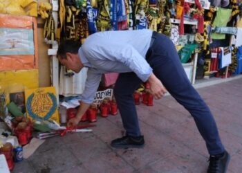 Θεσσαλονίκη: Επίσκεψη Τσίπρα στον τόπο δολοφονίας του Άλκη Καμπανού