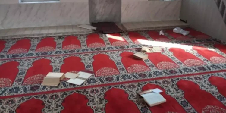 Ξάνθη: Γάλλος μπήκε σε τζαμί και έσκισε το κοράνι