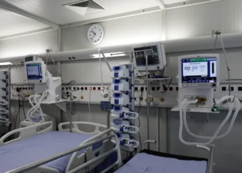 Εγκεφαλικά νεκρό το 13χρονο παιδί που παραλίγο να πνιγεί στην Κρήτη: Σε θαύμα ελπίζουν οι γονείς του