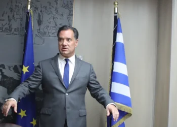 Γεωργιάδης: Επιστροφή εργασιακών δικαιωμάτων