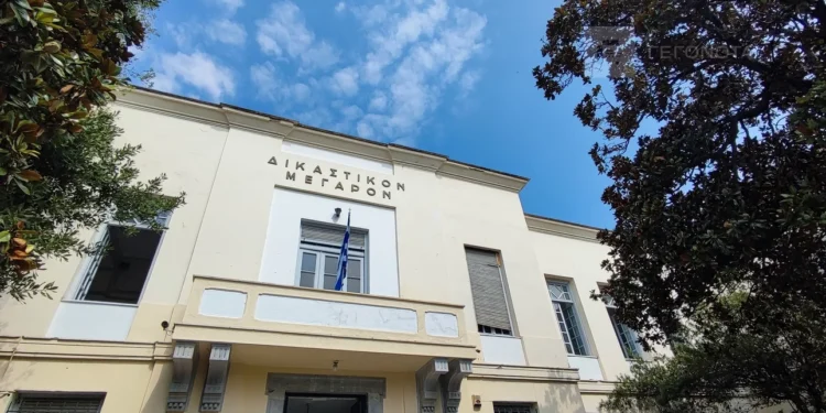 Βόλος: 25χρονος χτύπησε τη μητέρα του με το αυτοκίνητο και εκείνη του έκανε μήνυση