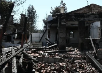 Φωτιές: 13 μέτρα στήριξης των πυρόπληκτων ανακοίνωσε η κυβέρνηση