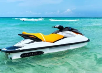 Λευκάδα: Ατύχημα με τζετ σκι – Τραυματίστηκε στον αυχένα 50χρονος