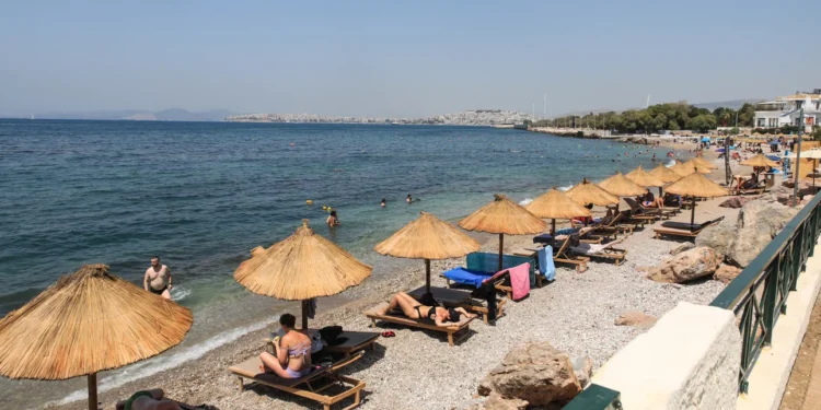 Τέλος το πρώτο κύμα καύσωνα, έρχεται νέο -Με 41 βαθμούς αύριο, 43 την Πέμπτη