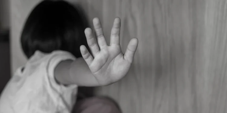 Θεσσαλονίκη: Οικογενειακός «φίλος» βίαζε 7χρονη επί 4 χρόνια