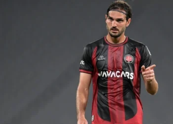 ΠΑΟΚ-Μεταγραφές: Ο Οζντόεφ μπορεί να αρέσει στον Λουτσέσκου, αλλά για τον χαφ που καίγεται πρέπει να περιμένει…