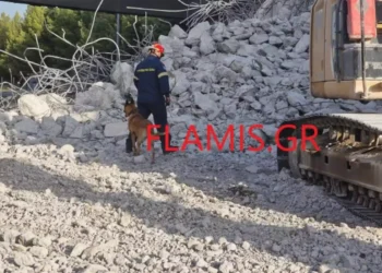 Πάτρα: Έσπασε το μεγάλο κομμάτι της γέφυρας που κατέρρευσε – Δεν υπάρχουν άλλοι εγκλωβισμένοι