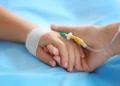 Θεσσαλονίκη – Συγκίνηση: Γονείς δωρίζουν τα όργανα του 15χρονου γιου τους που “έφυγε” μετά από τροχαίο