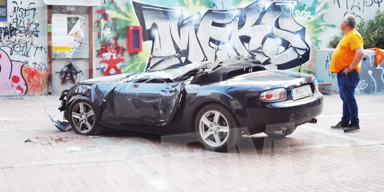 Νέο Ηράκλειο: Αυτοκίνητο «βούτηξε» στο κενό στο σταθμό του ΗΣΑΠ – Νεκρός ο οδηγός