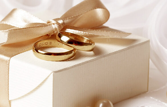 Ιδέες δώρων για την πρώτη σου επίσκεψη στους νεόνυμφους