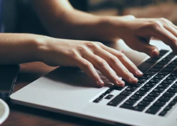 Phishing: Τι να προσέξετε για να μην πέσετε θύμα στο διαδίκτυο -Εννέα πρακτικές κινήσεις