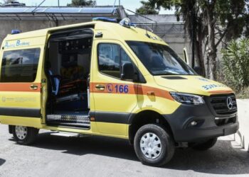 ΕΚΑΒ: «Δεν έχει επιτευχθεί ο στόχος για δύο ασθενοφόρα στη βάρδια – Αρνούνται οι ένστολοι να κάνουν διακομιδές χωρίς να γνωρίζουν»