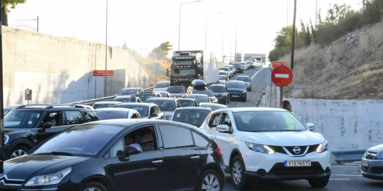 Φωτιά σε βυτιοφόρο: Εισαγγελική έρευνα για τον «Γολγοθά» στην Αθηνών – Κορίνθου – Δίωξη στον οδηγό
