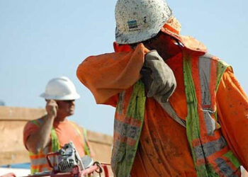 Εργασιακό νομοσχέδιο: Πρόβλεψη για 6ήμερη εργασία – Ποιους κλάδους αφορά