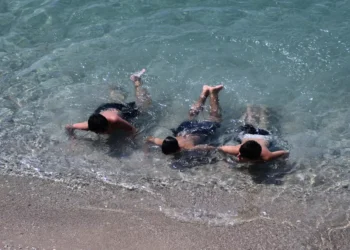 Αλλάζει ο καιρός από σήμερα: «Ιανός» με καύσωνα και βροχές – Πού θα φτάσει τους 40°C, πού θα βρέχει