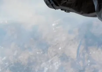 Σοκάρει η εικόνα από τον Διεθνή Διαστημικό Σταθμό: Ένας καπνός έχει σκεπάσει την Ελλάδα (vid)