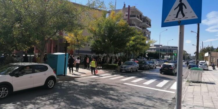 Θεσσαλονίκη: Έκρηξη σε διαμέρισμα στον Εύοσμο – Τραυματίστηκε γυναίκα