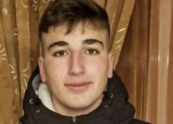 Ναύπακτος: Θλίψη για τον 17χρονο Μάριο που σκοτώθηκε σε τροχαίο – Στα λευκά σήμερα το τελευταίο «αντίο»