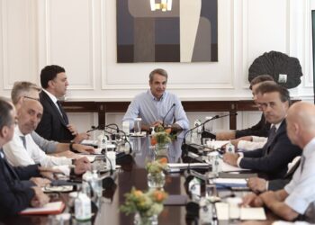 Σύσκεψη για Έβρο και Πάρνηθα στο Μαξίμου: Άμεσα αναδασωτέες οι καμένες περιοχές – Όλα τα μέτρα που αποφασίστηκαν