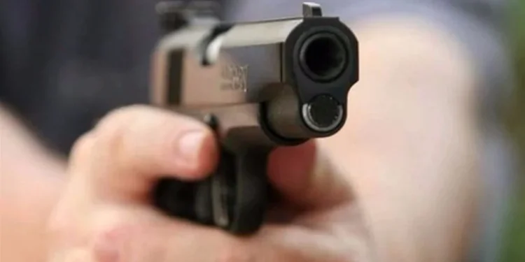 Μυστήριος τραυματισμός διανομέα από όπλο στην Κρήτη – Τι κατήγγειλε στην αστυνομία