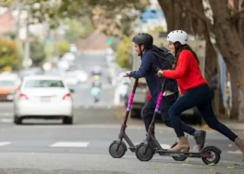 Τέλος τα ηλεκτρικά πατίνια – Απαγορεύονται από αύριο