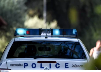 Κολωνός: Σοβαρό επεισόδιο με πυροβολισμούς και τραυματία