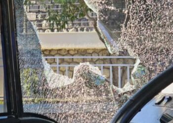 Ωραιόκαστρο: Εσπασε το τζάμι λεωφορείου του ΚΤΕΛ και επιτέθηκε στον οδηγό
